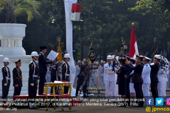Jokowi: Ingat! Saudara Masa Depan TNI-Polri - JPNN.COM