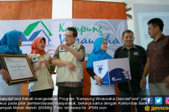 Kampung Wirausaha GarudaFood Gandeng Komunitas Bank Sampah - JPNN.COM
