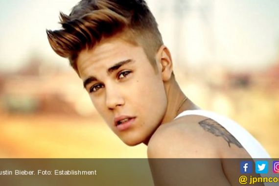 Batalkan Tur, Bieber Hang Out Bareng Pastor di Hollywood - JPNN.COM