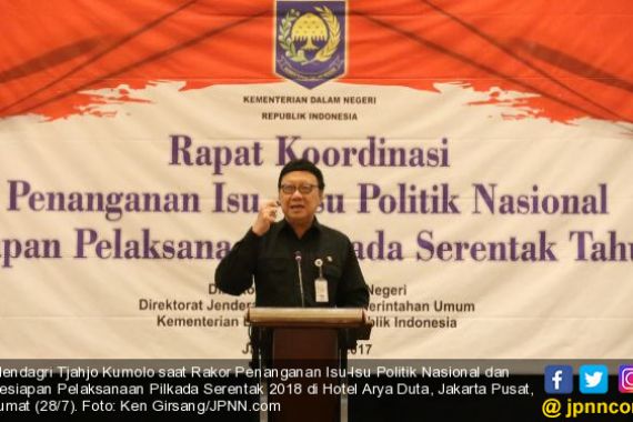 Mendagri Perintahkan Pemda Awasi Ormas di Daerah - JPNN.COM