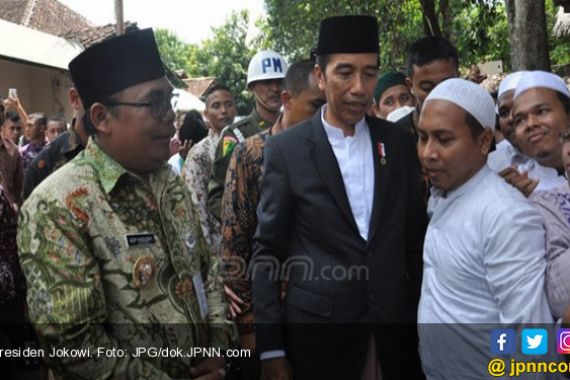 Parpol Bakal Tarik Dukungan Jika Jokowi Gandeng Tokoh Ini - JPNN.COM