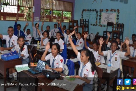 Kabar Gembira bagi Guru SMA - SMK di Nabire - JPNN.COM