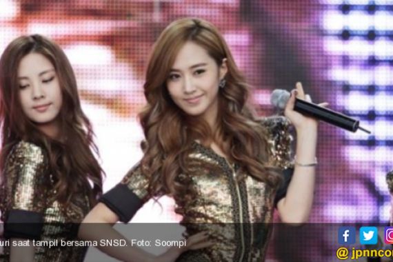 Duh, Yuri SNSD Cedera Saat Manggung di Jepang - JPNN.COM