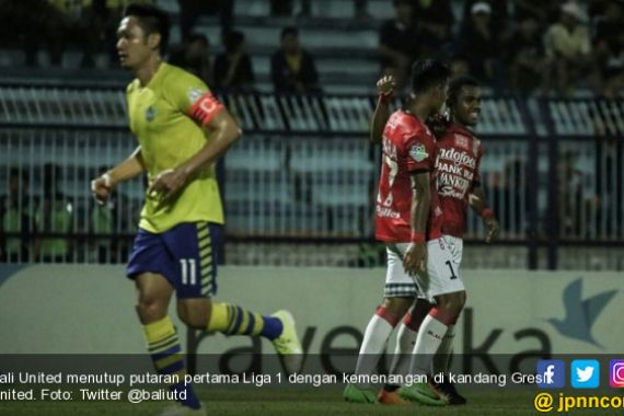 Tekuk Persegres, Bali United Geser Persipura, Tempel Madura - JPNN.COM