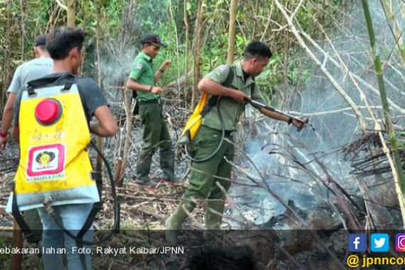 Kebakaran Lahan Makin Hebat, Rumah Dinas Wabup Terancam Jadi Arang - JPNN.COM