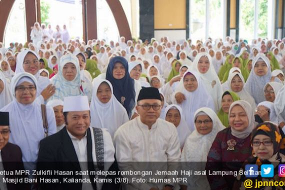 Lepas Jemaah Haji, Zulkifli Hasan Titip Doa Untuk Negeri - JPNN.COM