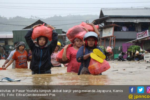 Jayapura Direndam Banjir Terparah dalam 5 Tahun Terakhir - JPNN.COM