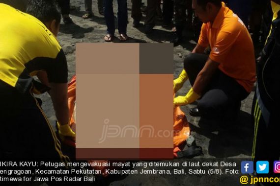 Hiii... Mayat Mengapung di Lautan, Penampakannya Mirip Kayu Gelondongan - JPNN.COM