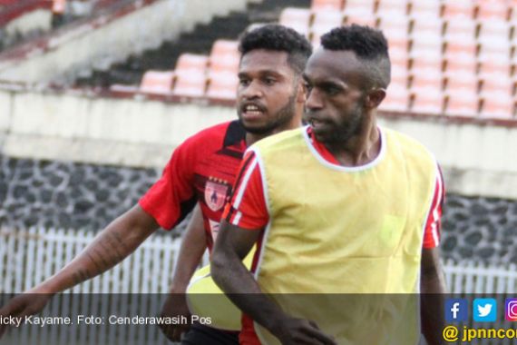 Persipura Lepas Ricky Kayame ke Persebaya - JPNN.COM