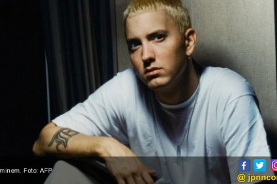 Rumah Eminem Dibobol Penyusup, Jendela Dapur Pecah - JPNN.COM
