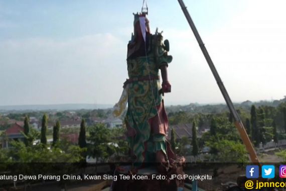 Patung Dewa Perang China di Tuban Ditutup Kain, Ada Apa? - JPNN.COM