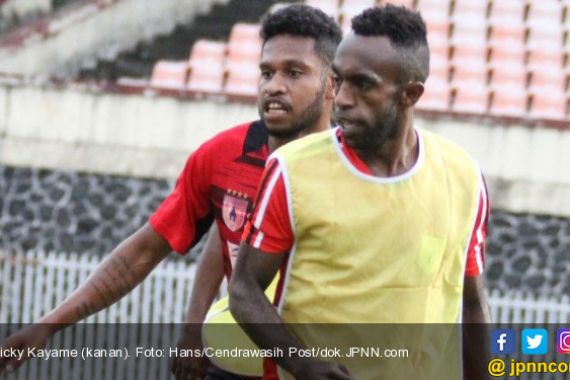 Ricky Kayame: Persebaya adalah Tim Besar - JPNN.COM