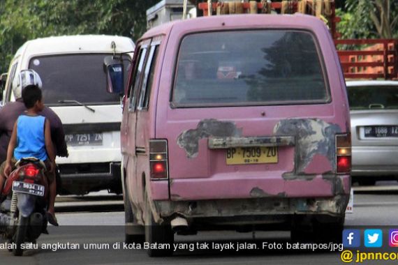 Ribuan Angkutan Kota di Batam Tak Uji Kir, Ini Salah Satunya... - JPNN.COM