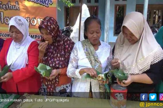 Pedagang Getuk Lomba Makan Dagangan Sendiri - JPNN.COM