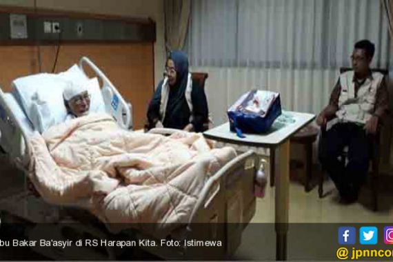 Abu Bakar Ba'asyir Dilarikan ke RS Harapan Kita - JPNN.COM
