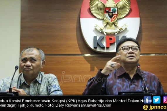 Zumi Zola Dikabarkan jadi Tersangka, Tjahjo Tunggu Surat KPK - JPNN.COM