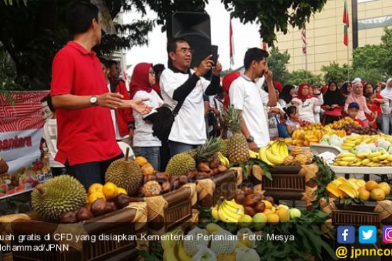 Cintai Buah Lokal, Yuk Makan Duren Gratis Bareng Mentan! - JPNN.COM