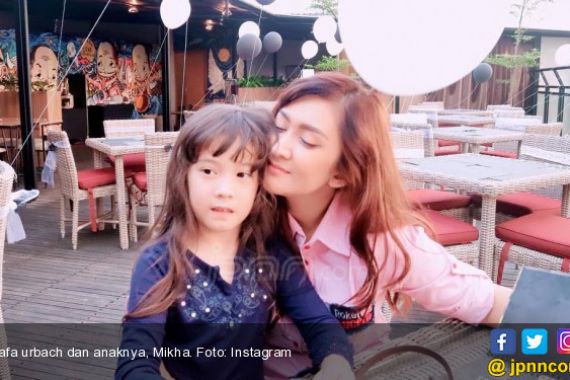Nafa Urbach Langsung Tutup Akun Instagram Putrinya - JPNN.COM