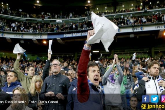 Protes dengan Sapu Tangan di Santiago Bernabeu pada Menit ke-7 - JPNN.COM