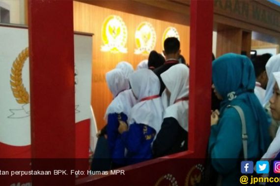 Stan Perpustakaan BPK Diserbu Pengunjung - JPNN.COM