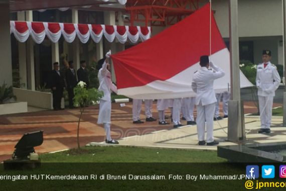 Nasionalisme di Brunei, Ramai-ramai Ikut Upacara HUT Kemerdekaan RI - JPNN.COM