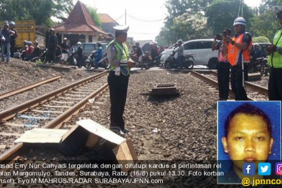 Asmara Kandas, Tabrakan Diri di Kereta Api yang Melintas - JPNN.COM