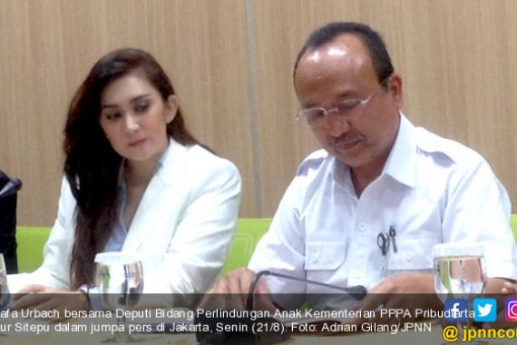 Takut Diincar Pedofil, Nafa Urbach Perhatikan Gaya Berpakaian Anak - JPNN.COM