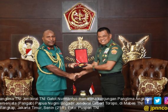 Jenderal Gatot Terima Kunjungan Pangab Papua Nugini - JPNN.COM