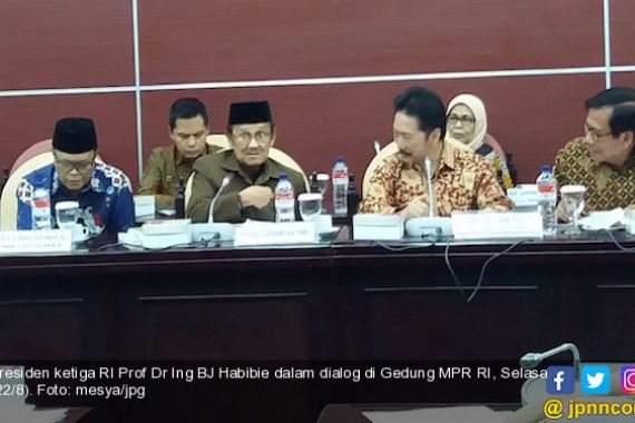 Habibie: Kalau Soeharto Tak Bertemu Marcos Mungkin Saya Tak di Indonesia - JPNN.COM