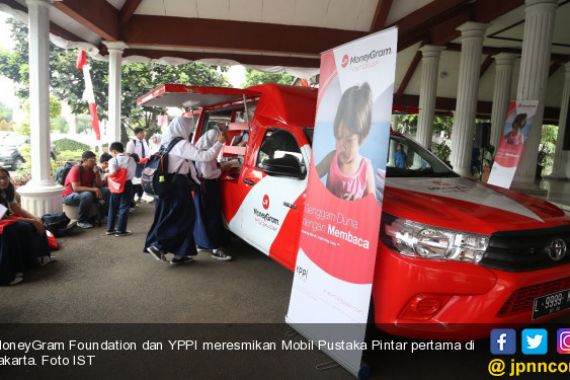 MoneyGram Foundation dan YPPI Resmikan Mobil Pustaka Pintar - JPNN.COM