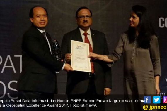 BNPB Raih Asia Geospatial Excellence Award 2017 - JPNN.COM