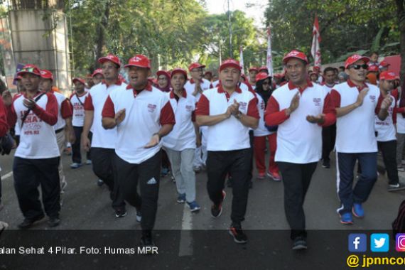 Panglima TNI Ikut Jalan Sehat Empat Pilar MPR - JPNN.COM