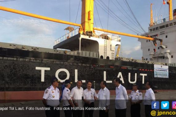 Murni 100 Persen Karya Anak Bangsa, Tiga Kapal Tol Laut Jokowi Resmi Diluncurkan - JPNN.COM