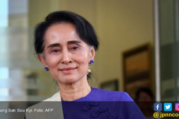 Bom Molotov Meledak di Rumah Aung San Suu Kyi - JPNN.COM