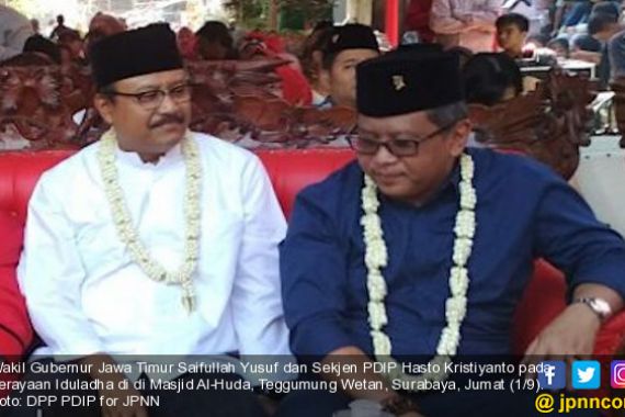 Rayakan Iduladha di Surabaya, Hasto Ceritakan Dialog Religi Jokowi dan Bu Mega - JPNN.COM