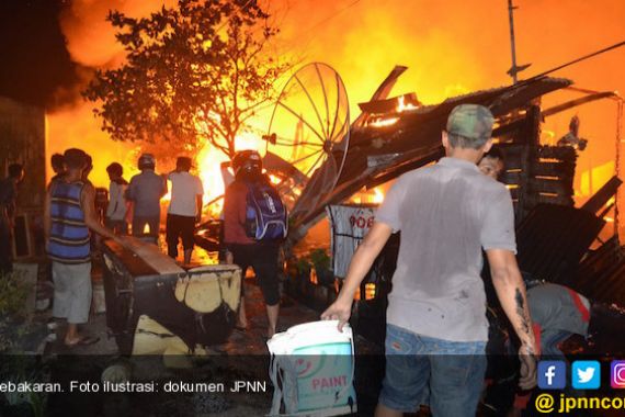 Kebakaran, Bapak Anak Tewas Dalam Kondisi Berpelukan - JPNN.COM