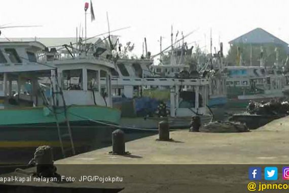 Cuaca Ekstrem, Nelayan Setop Melaut - JPNN.COM