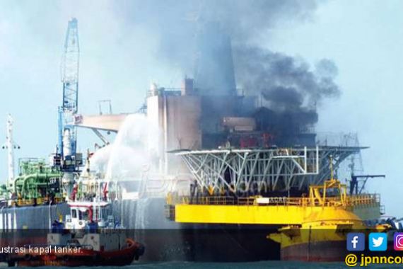 Polri Selidiki Kebakaran Kapal Tanker Pertamina - JPNN.COM