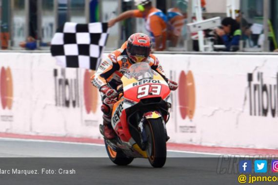 Supertegang! Marquez Juara MotoGP Australia, Rossi Kedua - JPNN.COM