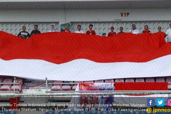 Merah Putih Besar Sempat Dilarang Panpel Piala AFF U-18 - JPNN.COM