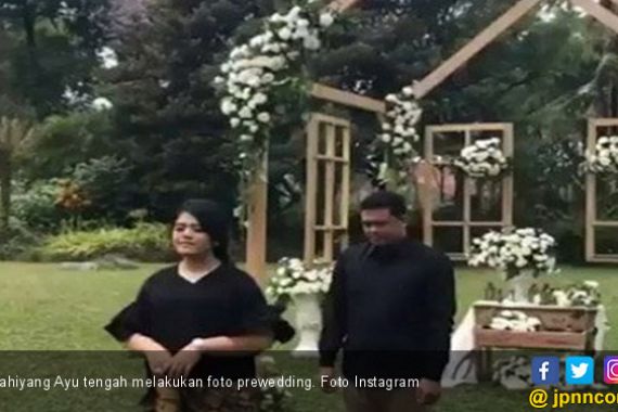 Jelang Pernikahan Kahiyang, KAI Siapkan KA Tambahan - JPNN.COM