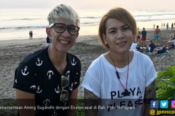 Aming dan Evelyn Berpelukan, Netizen Terharu - JPNN.COM