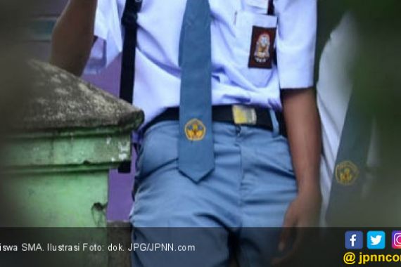 Didekati Polisi, Wajah Siswa SMA Langsung Pucat, Ternyata! - JPNN.COM