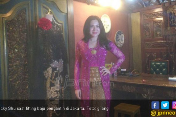 Ini Alasan Vicky Shu Pengin Menikah di Candi Borobudur - JPNN.COM