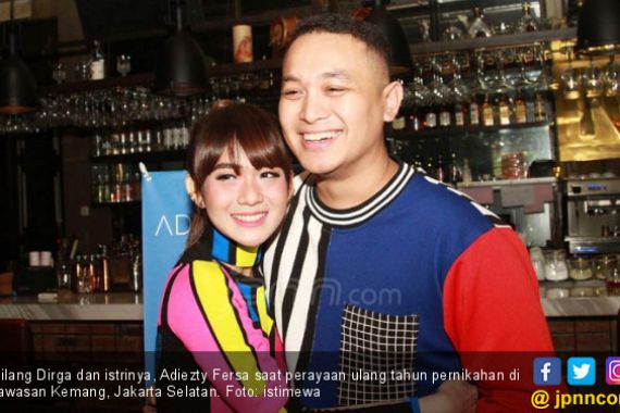 Astaga, Istri Gilang Dirga Diminta Buka Baju - JPNN.COM