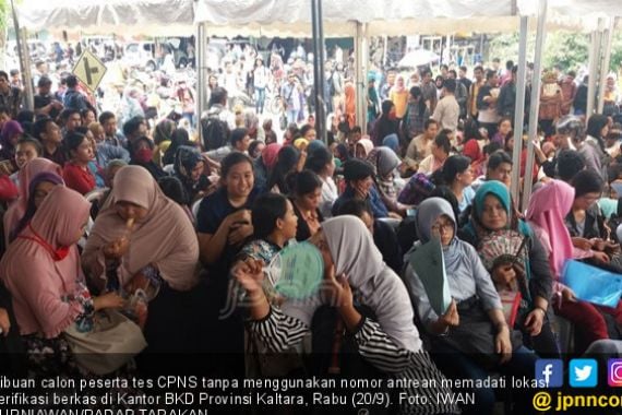 Pelamar CPNS Protes Syarat IPK - JPNN.COM