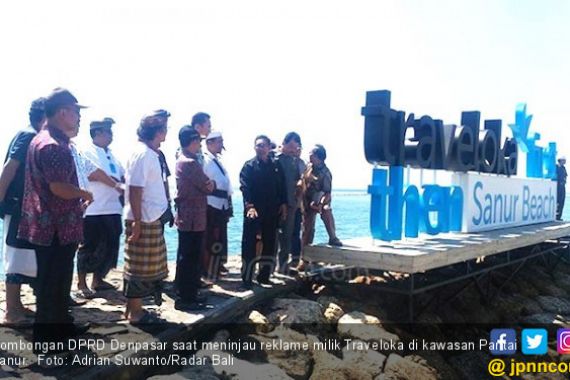 Salahi Aturan, Reklame Traveloka di Pantai Sanur Dibongkar - JPNN.COM