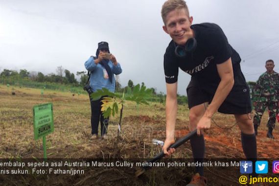 Pembalap TdM 2017 Diajak Tanam Pohon Langka di Maluku - JPNN.COM