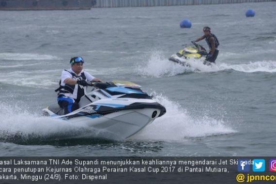 Kejurnas Jet Ski Race “Kasal Cup 2017’ Resmi Ditutup - JPNN.COM