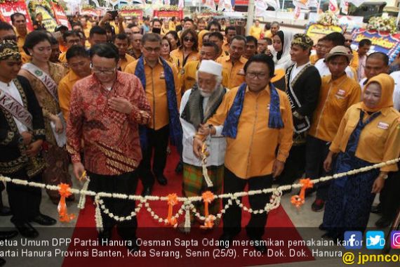OSO Meresmikan Pemakaian Kantor Baru Partai Hanura di Banten - JPNN.COM